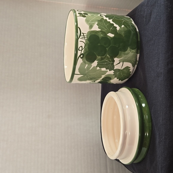 Green Hand-Painted Grape Vine Pattern Canisters by DESIGNPAC INC - Picture 7 of 10